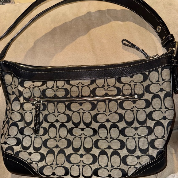 Coach Black Signature Canvas and Leather Shoulder/Crossbody Bag ~ Gently used - Picture 2 of 6